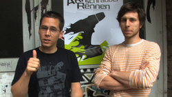 Die beiden Studenten kennen einen guten Grund, zum Akkuschrauberrennen zu gehen. Sehen Sie das Video