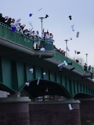 Freiwerfen an der Weser - eine alte Tradtion der HAWK in Holzminden