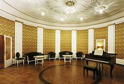 Der Musiksaal  im Sanatorium - Krankenhaus Dr. Barner Braunlage - Harz